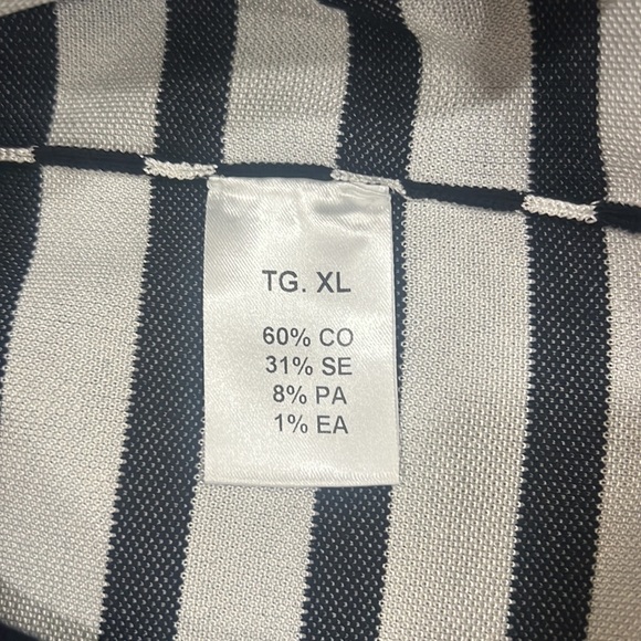 LV Uniform Knit Short Sleeve Summer 2022 Women’s - Picture 3 of 4